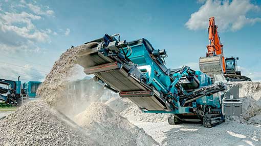 Tracpactor 260SR crushing limestone