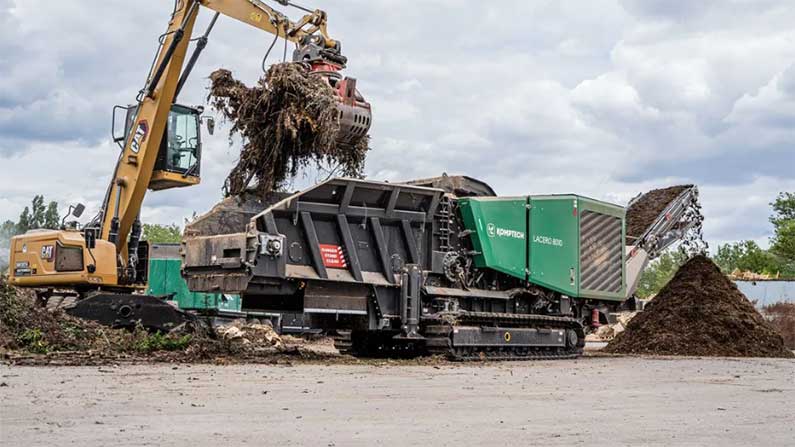 Komptech Lacero Horizontal Grinder Processing Wood Waste