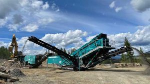 Powerscreen Chieftain 1700 screening gravel