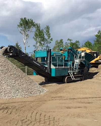 maxtrak-cone-400x500px Maxtrak Coe Crusher working in Gravel