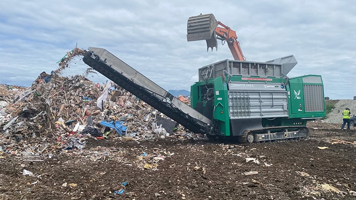 terminator-shredding-waste Terminator shredder working in mixed solid waste, producing a consistentproduct for further downstream processing