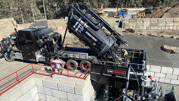 Vacuum Truck Excavating Duping Material For Recycling  